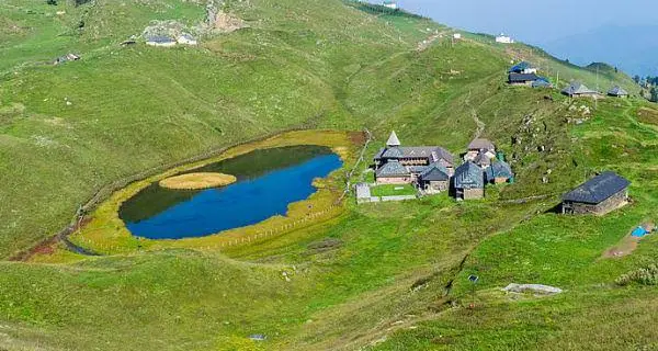 Awesome mountain view in Prashar Lake