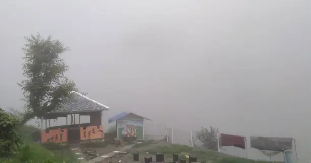Most Scenic Camping view - Bir Camp paragliding