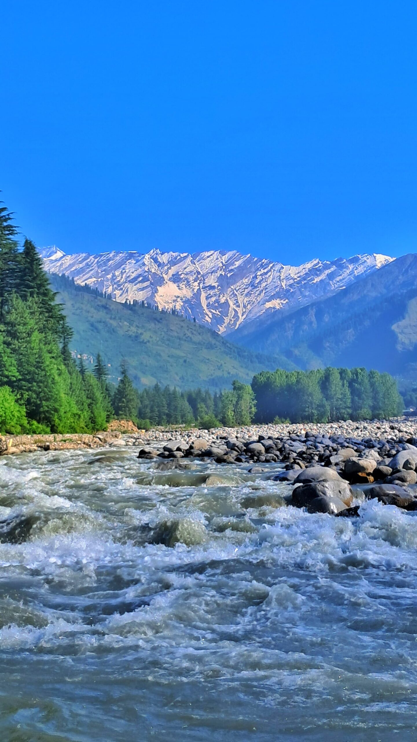 Starting point of the Beas Kund trek